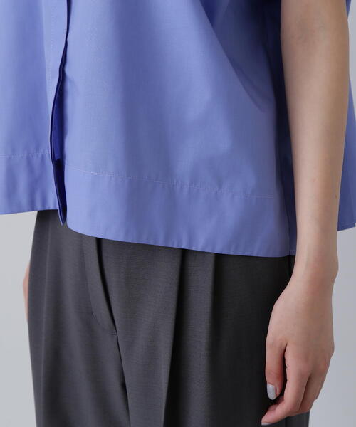 N.(N. Natural Beauty Basic)(エヌエヌナチュラルビューティーベーシック)の「◆バックプリーツバンドカラーシャツ(シャツ/ブラウス・レディース・オフホワイト/グレー/ブルー・MEDIUM)」の8枚目の写真