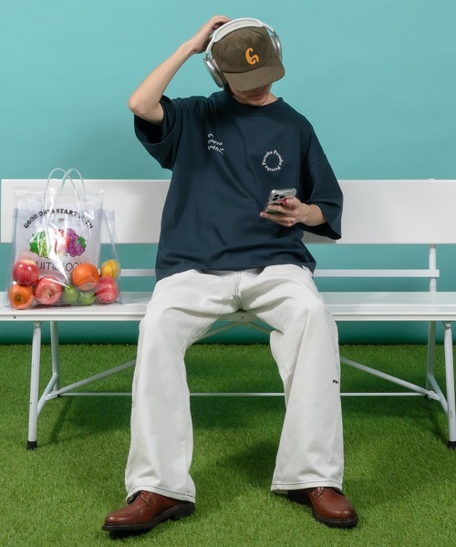 Perushu（ペルーシュ）の「Perushu × fruit of the loom コラボTシャツ（Tシャツ/カットソー・メンズ・ネイビー/オフホワイト・MEDIUM/LARGE）」の7枚目の写真