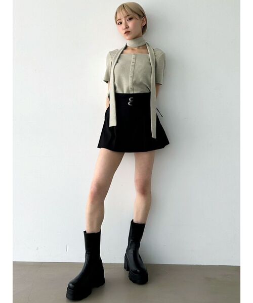 EMODA（エモダ）の「スリムタイボタントップ（Tシャツ/カットソー・レディース・ホワイト/ブラウン/ライム/ブラック・FREE）」の14枚目の写真