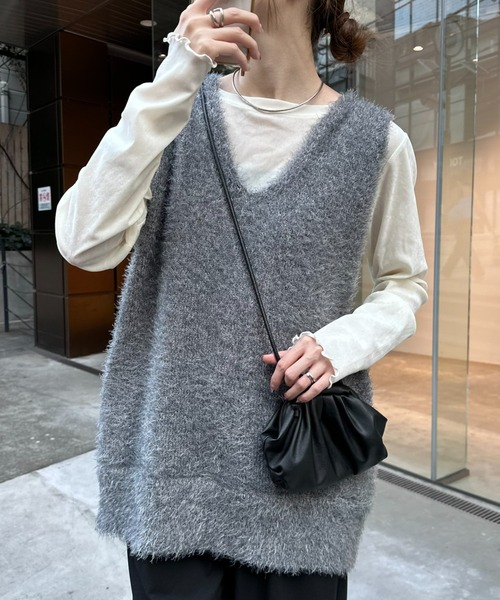 CIAOPANIC TYPY（チャオパニックティピー）の「【リバイバル/WEB限定】ミックスフェザーヤーンオーバーニットベスト（ベスト・レディース・ライトグレー/オフホワイト/グレー/ブラック・ONE SIZE）」の4枚目の写真