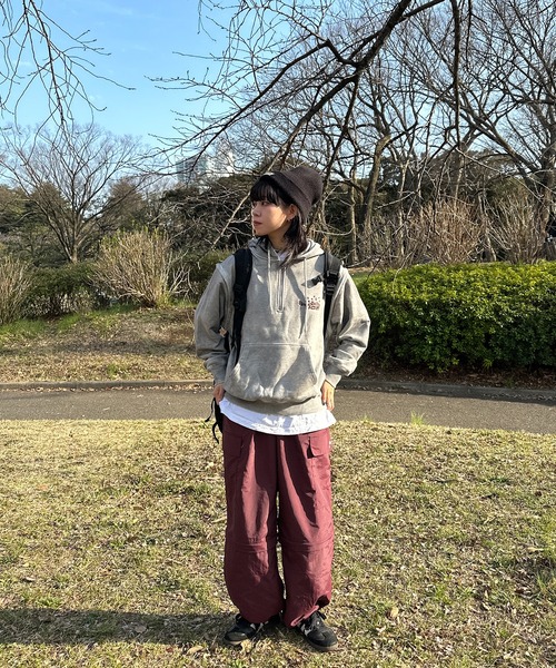 favclo.(ファブクロ)の「2WAYナイロンカーゴパンツ【SET UP着用可能】(カーゴパンツ・レディース・ボルドー/カーキ・FREE)」の11枚目の写真