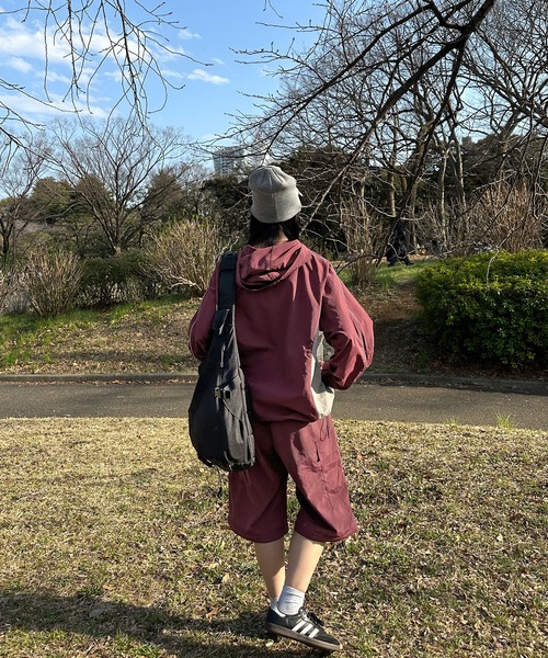 favclo.(ファブクロ)の「2WAYナイロンカーゴパンツ【SET UP着用可能】(カーゴパンツ・レディース・ボルドー/カーキ・FREE)」の3枚目の写真