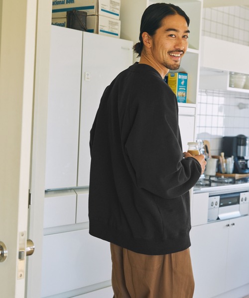 THE CRAFT CREW PRODUCTS（ザクラフトクループロダクツ）の「＜クイックドライ＞ヘビーウェイトUSAコットン ビッグシルエット ラグランスリーブヘンリーネックスウェット【THE CRAFT CREW PRODUCTS】（スウェット・メンズ・グレー/ネイビー/ブラック/グレイッシュベージュ/アイボリー/カーキ/グレー系/スミクロ/モスグリーン/レッド・S/M/L）」の17枚目の写真