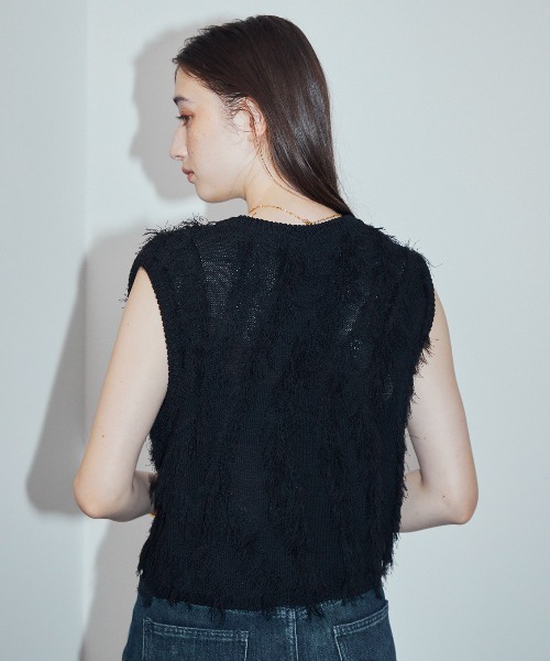 MOCOA'S（モコアズ）の「フリンジベスト（ベスト）」 - WEAR