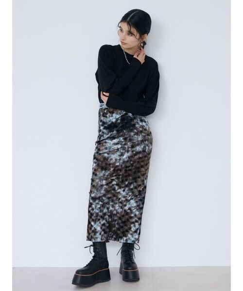 MURUA（ムルーア）の「ペイントベロアナロースカート（スカート・レディース・その他2/ブラック・FREE）」の5枚目の写真