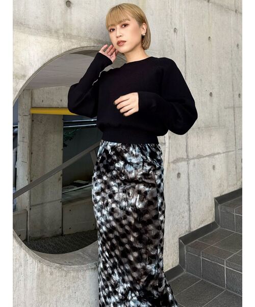 MURUA（ムルーア）の「ペイントベロアナロースカート（スカート・レディース・その他2/ブラック・FREE）」の11枚目の写真