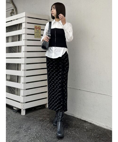 MURUA（ムルーア）の「ペイントベロアナロースカート（スカート・レディース・その他2/ブラック・FREE）」の12枚目の写真