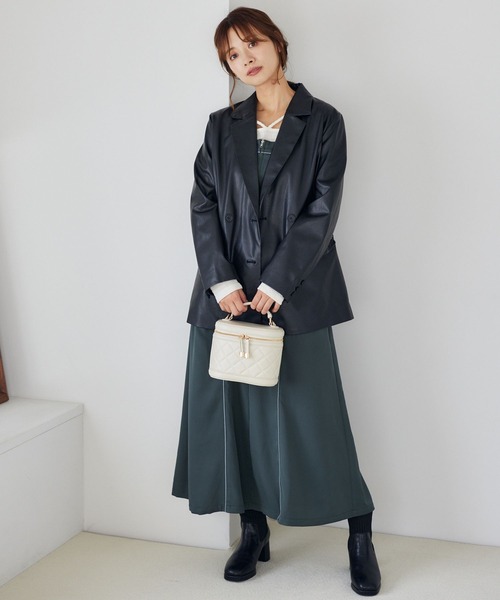 mysty woman(ミスティウーマン)の「パイピングコードキャミワンピース 148915(ワンピース・レディース・グリーン/ベージュ/ブラック・FREE)」の7枚目の写真