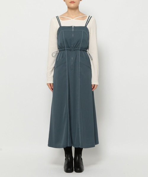 mysty woman(ミスティウーマン)の「パイピングコードキャミワンピース 148915(ワンピース・レディース・グリーン/ベージュ/ブラック・FREE)」の8枚目の写真