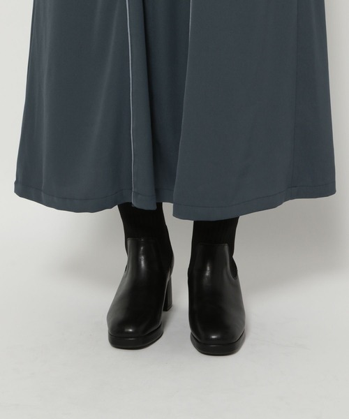 mysty woman(ミスティウーマン)の「パイピングコードキャミワンピース 148915(ワンピース・レディース・グリーン/ベージュ/ブラック・FREE)」の16枚目の写真