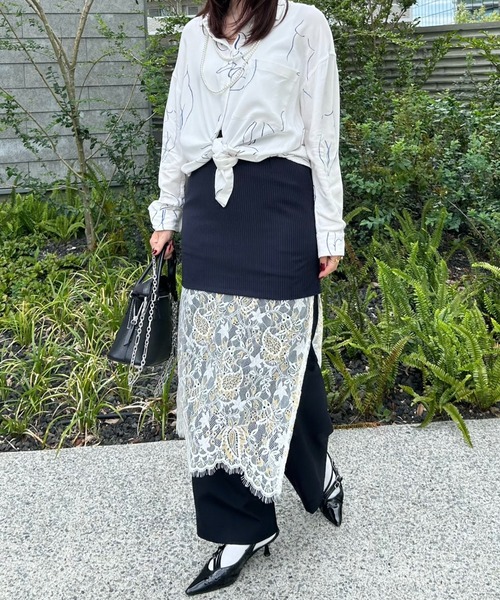 INTER FACTORY（インターファクトリー）の「mai - レースドッキングロングスカート - made in  INTERFACTORY（スカート・レディース・ネイビー/グレー・MEDIUM/SMALL）」の10枚目の写真