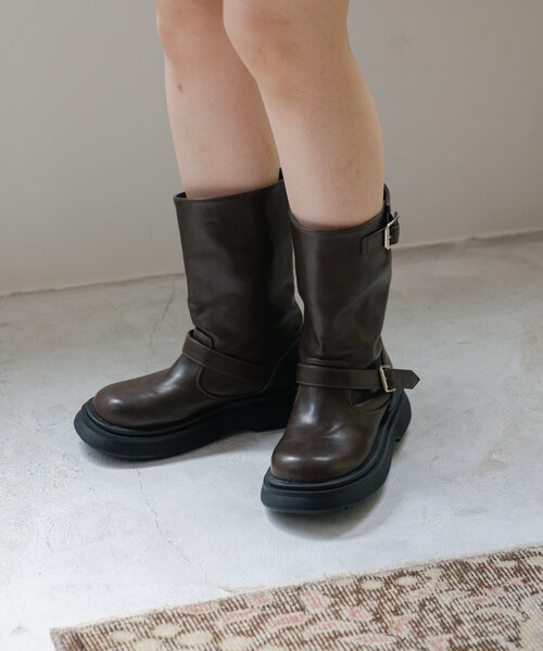 Kastane(カスタネ)の「エンジニアブーツ(ブーツ・レディース・ブラック/ブラウン・38/39/37)」の17枚目の写真