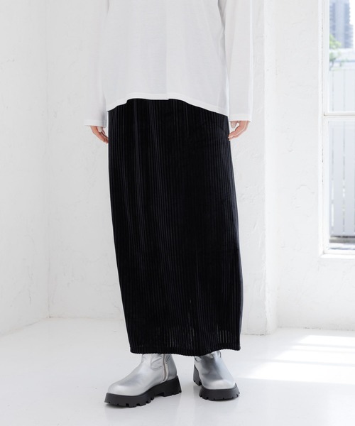 LAKOLE（ラコレ）の「ベロアリブナロースカート / 148118（スカート・レディース・アイボリー/ブラック/グレー/モカ・FREE）」の3枚目の写真