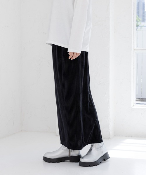 LAKOLE（ラコレ）の「ベロアリブナロースカート / 148118（スカート・レディース・アイボリー/ブラック/グレー/モカ・FREE）」の15枚目の写真