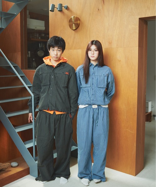 common gull products.（コモンガルプロダクツ）の「四角いシャツ（シャツ/ブラウス・レディース・ブラック/ブルー/ホワイト/パープル・MEDIUM/LARGE）」の7枚目の写真