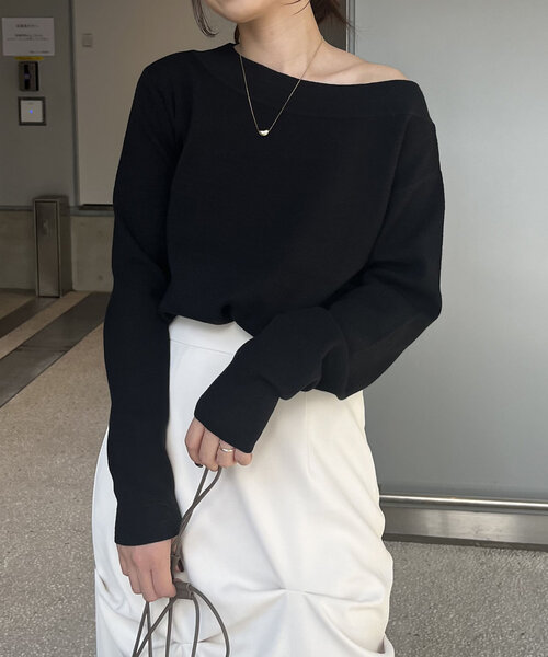 CAPRICIEUX LE'MAGE(カプリシューレマージュ)の「アシメスリットボートネックニット(ニット/セーター・レディース・ホワイト/ベージュ/ブラック・FREE)」の17枚目の写真