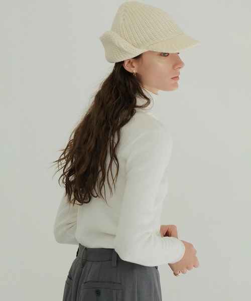 CLANE（クラネ）の「W FACE BUTTON KNIT TOPS（ニット/セーター・レディース・ブラック/グリーン/ホワイト・1/2）」の4枚目の写真