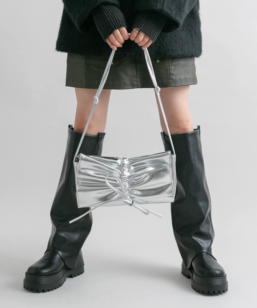 KBF（ケイビーエフ）の「リボンギャザーBAG（ショルダーバッグ・レディース・ネイビー/ベージュ/シルバー・ONE）」の5枚目の写真
