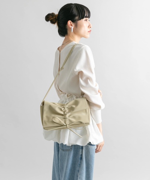 KBF（ケイビーエフ）の「リボンギャザーBAG（ショルダーバッグ・レディース・ネイビー/ベージュ/シルバー・ONE）」の10枚目の写真