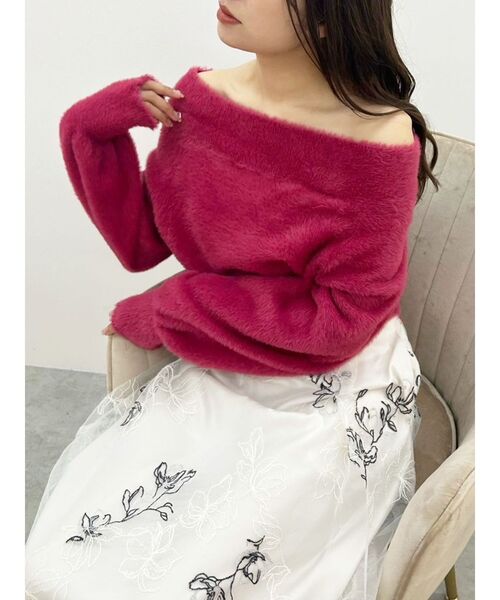 MERCURYDUO（マーキュリーデュオ）の「オフショルミニシャギーふわふわニット（ニット/セーター・レディース・グレー/アイボリー/レッド・FREE）」の6枚目の写真