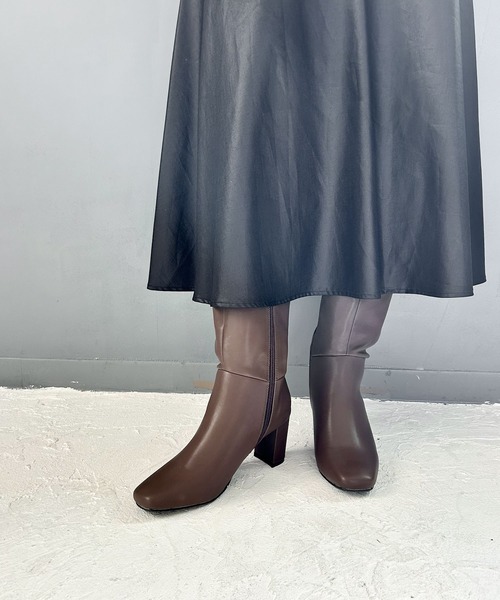 SOROTTO（ソロット）の「シンプル スクエアトゥロングブーツ サイドファスナー/太ヒール（ブーツ・レディース・ブラウン/アイボリー/ブラック・S/L/M/LL）」の6枚目の写真