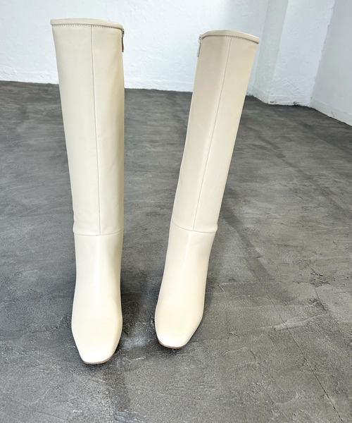 SOROTTO（ソロット）の「シンプル スクエアトゥロングブーツ サイドファスナー/太ヒール（ブーツ・レディース・ブラウン/アイボリー/ブラック・S/L/M/LL）」の8枚目の写真