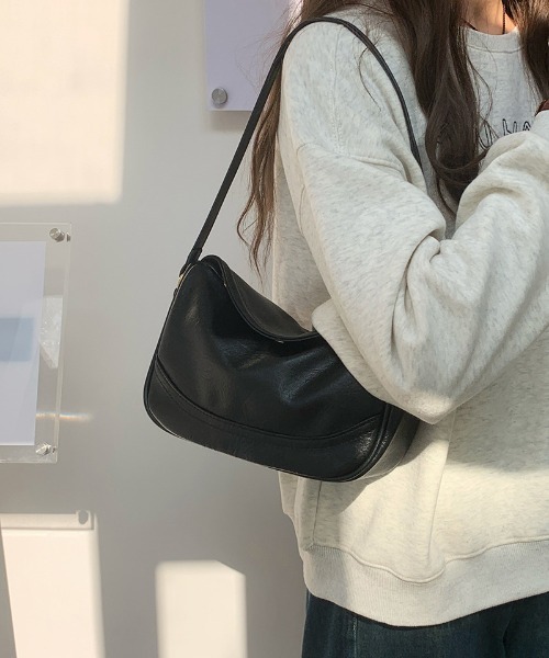FREE STYLISTS(フリー スタイリスト)の「Y2K 大容量バッグ ショルダーバッグ&斜め掛けバッグ デイリー&通勤用 ワンショルダークロワッサン(ショルダーバッグ・レディース・ブラウン/ブラック・FREE)」の13枚目の写真