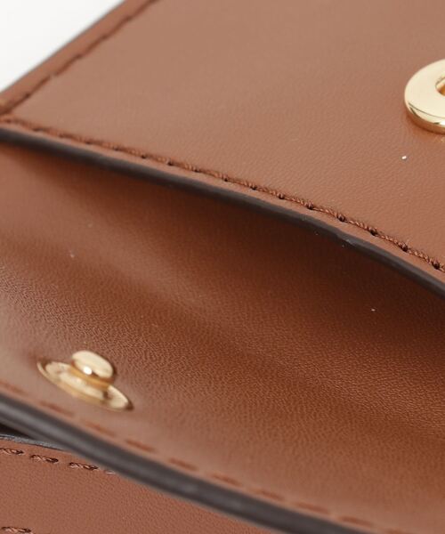 MICHAEL KORS（マイケルコース）の「Michael Kors Vincent Extra-Small Logo Crossbody Bag With Card Case マイケル コース MKシグニチャー ビンセント クロスボディ ショルダーバッグ（ショルダーバッグ・レディース・ブラウン・FREE）」の12枚目の写真