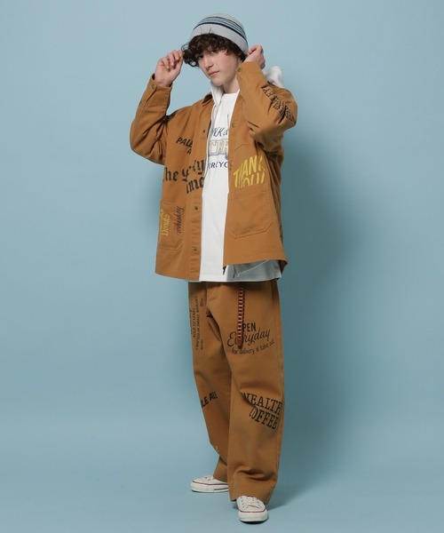 niko and...（ニコアンド）の「【LETTERBOY(レターボーイ)】コラボ落書きプリントパンツ（その他パンツ・メンズ・ナチュラル/ブラウン・MEDIUM/LARGE）」の3枚目の写真