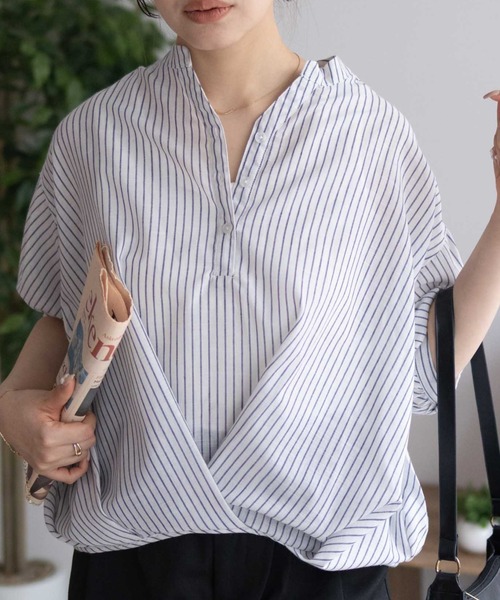 NAVY（ネイビー）の「nAvy 裾タックスキッパーブラウス（シャツ/ブラウス・レディース・オレンジ/ブルー系その他/ホワイト系その他・M/L）」の2枚目の写真