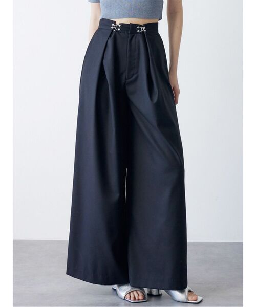 MURUA（ムルーア）の「2WAYウエストタックワイドパンツ（その他パンツ・レディース・ブラック/グレー・1/2）」の3枚目の写真