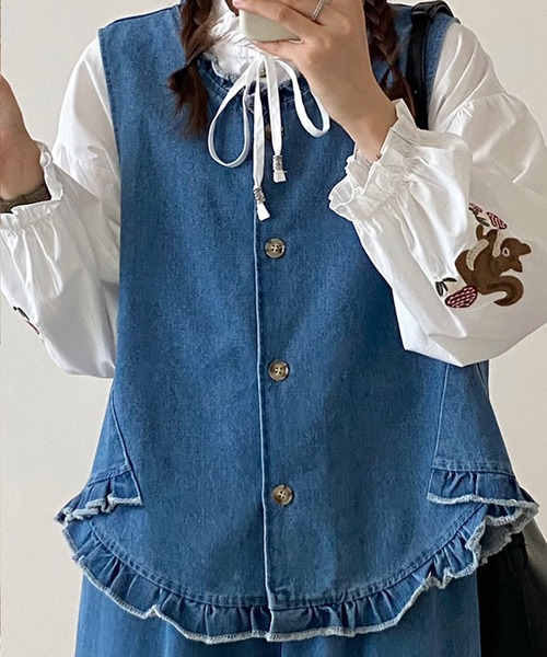 aimoha(アイモハ)の「フリルデニムベスト(ベスト・レディース・ネイビー/ライトブルー・FREE)」の3枚目の写真