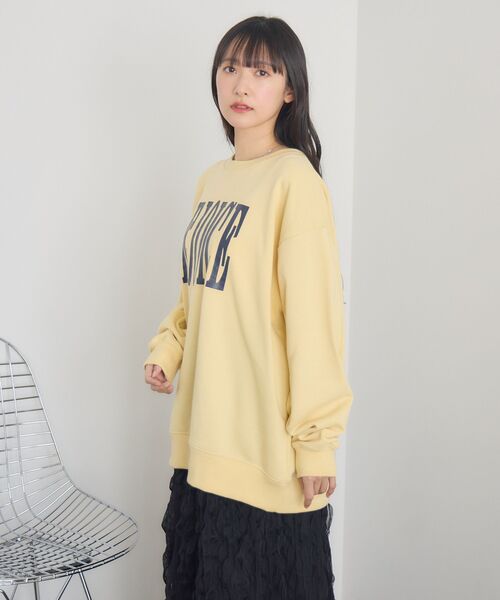 RETRO GIRL（レトロガール）の「クラックプリントトレーナー（スウェット・レディース・ダークブルー/イエロー/ホワイト系その他・FREE）」の11枚目の写真