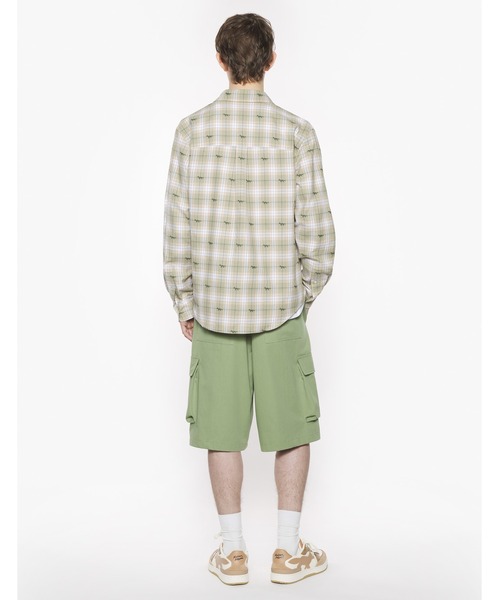 Maison Kitsune(メゾンキツネ)の「DOUBLE POCKET SKATE SHIRT(シャツ/ブラウス・メンズ・グリーン系その他/ブルー系その他・L/M/S/XL/XS)」の5枚目の写真