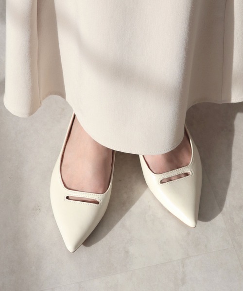 Futier land（フューティアランド）の「踵もちもちフィットフロントカットアウトパンプス（パンプス・レディース・アイボリー/ブラック/シルバー・36/37/38/39/40）」の14枚目の写真