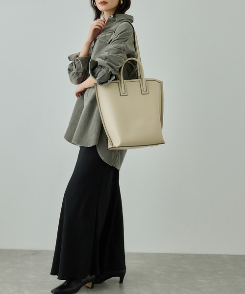 E'POR（エポール）の「【E'POR】Ree BAG Large【通勤】【A4対応】（トートバッグ・レディース・チャコールグレー/ブルー/キナリ/ベージュ/ネイビー/ラベンダー/ライトグレー/モスグリーン/オフホワイト/ピンク系その他2/ベージュ系その他2/ベージュ系その他/ワイン/ブルー系その他4/カーキ/ブラック・FREE）」の7枚目の写真