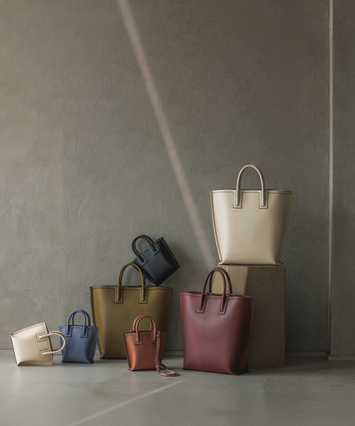 E'POR（エポール）の「【E'POR】Ree BAG Large【通勤】【A4対応】（トートバッグ・レディース・チャコールグレー/ブルー/キナリ/ベージュ/ネイビー/ラベンダー/ライトグレー/モスグリーン/オフホワイト/ピンク系その他2/ベージュ系その他2/ベージュ系その他/ワイン/ブルー系その他4/カーキ/ブラック・FREE）」の18枚目の写真