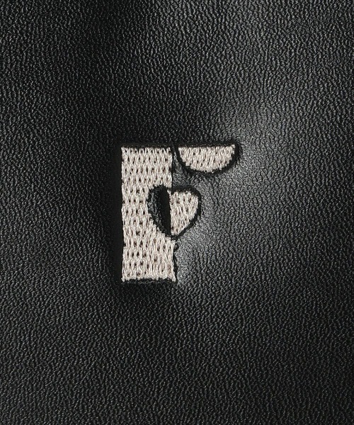 F i.n.t(フィント)の「ハートバッグ/fint フィント(ハンドバッグ・レディース・アイボリー/ブラック・FREE)」の5枚目の写真