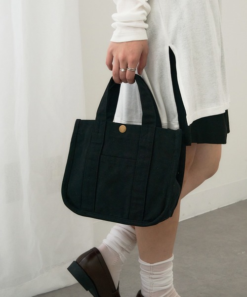 A by MAGASIN DE MODE(エーバイマガジンデモード)の「【A by MAGASIN DE MODE】e.e.p.スクエアプチトート SNBD(トートバッグ・レディース・グレー/アイボリー/ブラック/ネイビー・FREE)」の9枚目の写真