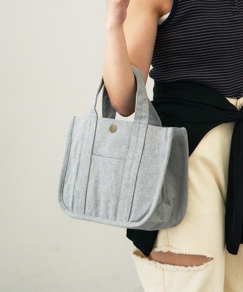 A by MAGASIN DE MODE(エーバイマガジンデモード)の「【A by MAGASIN DE MODE】e.e.p.スクエアプチトート SNBD(トートバッグ・レディース・グレー/アイボリー/ブラック/ネイビー・FREE)」の13枚目の写真