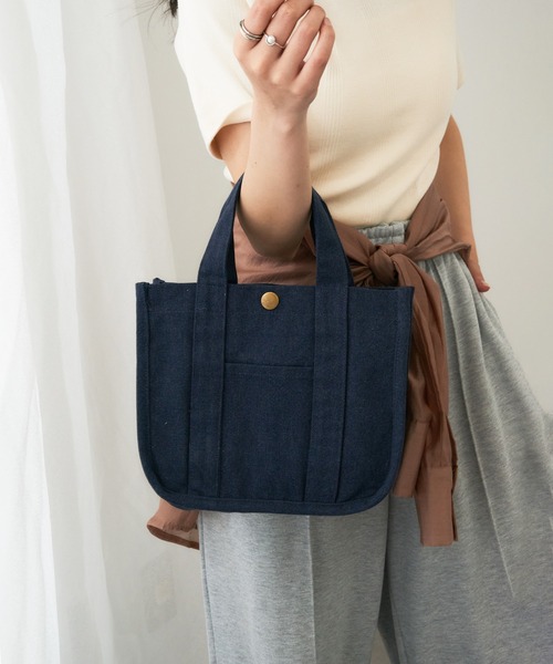 A by MAGASIN DE MODE(エーバイマガジンデモード)の「【A by MAGASIN DE MODE】e.e.p.スクエアプチトート SNBD(トートバッグ・レディース・グレー/アイボリー/ブラック/ネイビー・FREE)」の17枚目の写真