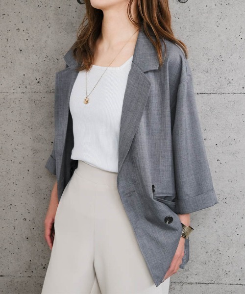 aquagarage（アクアガレージ）の「リネンライクダブルブレスト半袖テーラードジャケット（テーラードジャケット・レディース・ベージュ/ネイビー/ブラウン/グレー・L/M）」の2枚目の写真