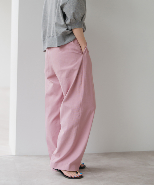 Spick & Span(スピックアンドスパン)の「《一部店舗+WEB限定》ドライオックスタックパンツ(その他パンツ・レディース・ベージュ/ネイビー/ピンク・36/38/40)」の21枚目の写真