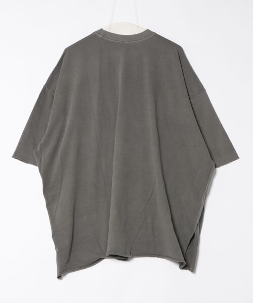 a.p.o.v.（エーピーオービー）の「a.p.o.v. スーパーオーバーサイズカットオフピグメントTシャツ（Tシャツ/カットソー・メンズ・グレー・ONESIZE）」の2枚目の写真