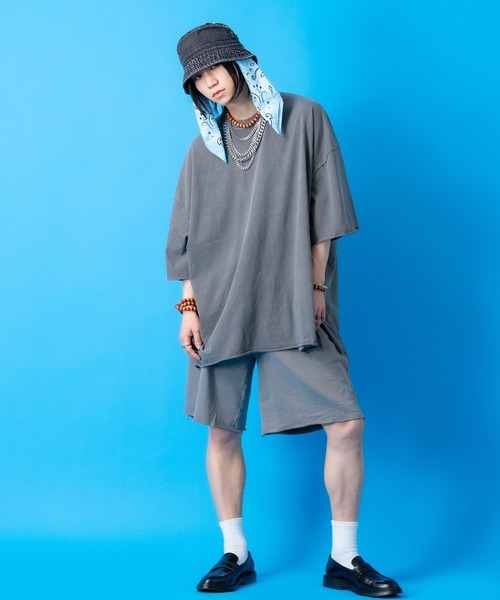 a.p.o.v.（エーピーオービー）の「a.p.o.v. スーパーオーバーサイズカットオフピグメントTシャツ（Tシャツ/カットソー・メンズ・グレー・ONESIZE）」の4枚目の写真