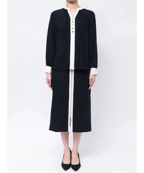 TONAL（トーナル）の「バイカラースキッパーピンタックブラウス（シャツ/ブラウス・レディース・グレー/ネイビー/オフホワイト/ライトブルー・MEDIUM）」の18枚目の写真