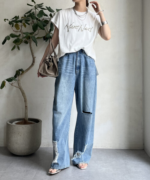 DouDou（ドゥドゥ）の「【WEB限定】ビジューロゴTEE（Tシャツ/カットソー・レディース・オフホワイト/グレー/ブラック・FREE）」の5枚目の写真