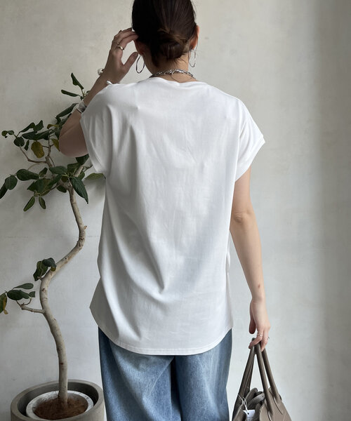 DouDou（ドゥドゥ）の「【WEB限定】ビジューロゴTEE（Tシャツ/カットソー・レディース・オフホワイト/グレー/ブラック・FREE）」の11枚目の写真