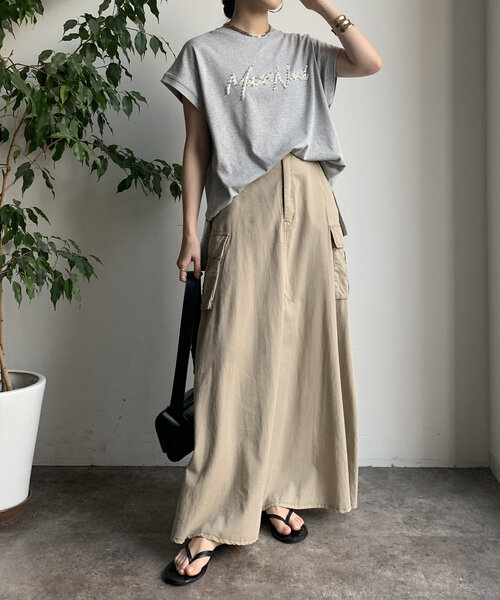 DouDou（ドゥドゥ）の「【WEB限定】ビジューロゴTEE（Tシャツ/カットソー・レディース・オフホワイト/グレー/ブラック・FREE）」の22枚目の写真
