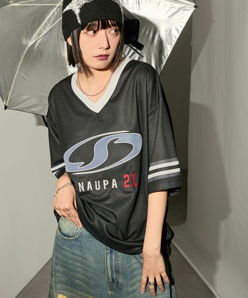 Snap club(スナップクラブ)の「【Snap club】ゲームデザインロゴ刺繍ホッケーTシャツ(Tシャツ/カットソー・レディース・ブラック/ネイビー・M/L)」の3枚目の写真